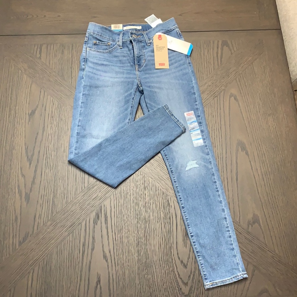 Levi’s 311 shaping skinny jean